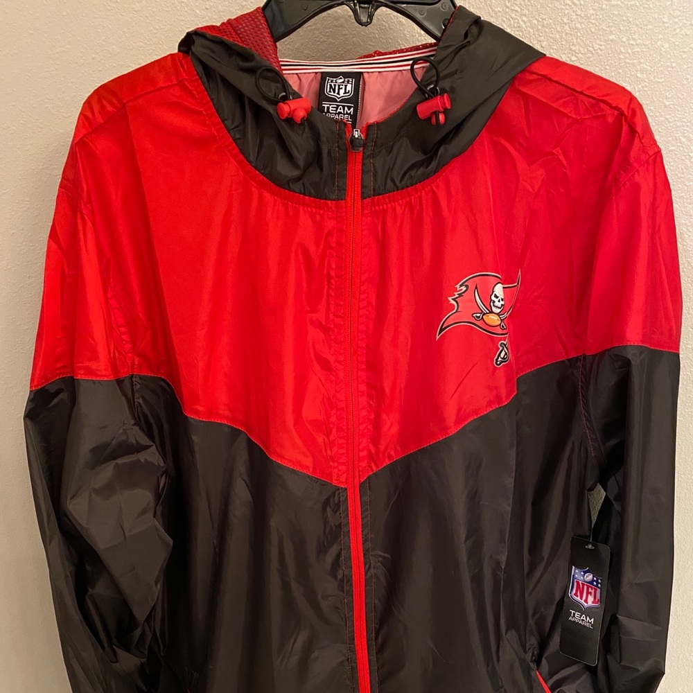 Tampa Bay Buccaneers NFL Windbreaker L